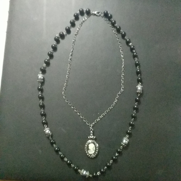 Gunmetal Black Faux Pearl Beaded Cameo Multi Strand Statement Necklace - Picture 1 of 3